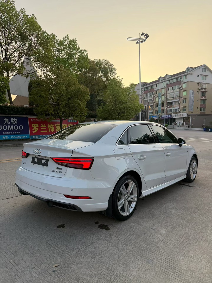 Audi A3 2019 #4 Audi A3 2019 car image #4