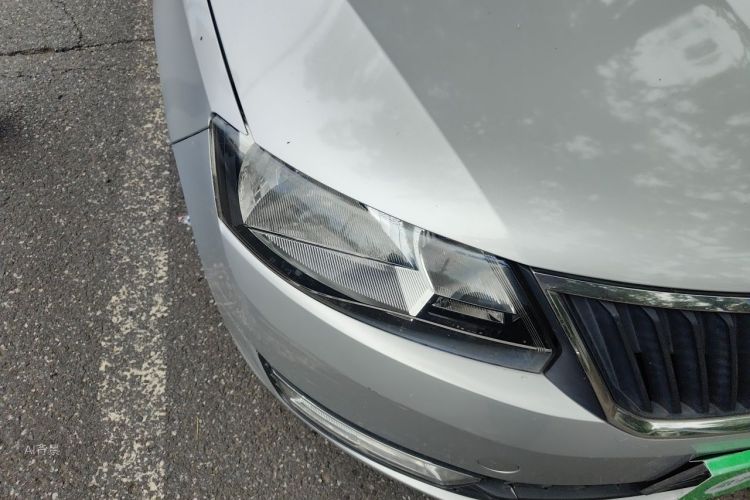 Skoda Rapid 2014 #8 Skoda Rapid 2014 image de voiture #8
