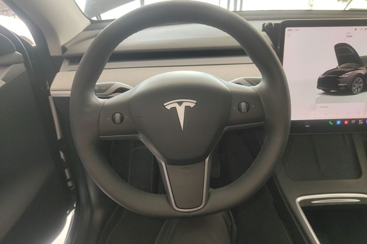 Tesla Model Y 2023 #11 Tesla Model Y 2023 immagine di auto #11