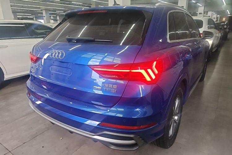 Audi Q3 2021 car image #7