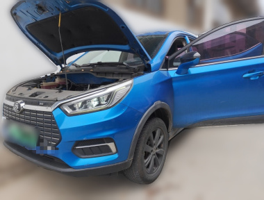 BYD Yuan New Energy 2019 BYD Yuan New Energy 2019 immagine di auto