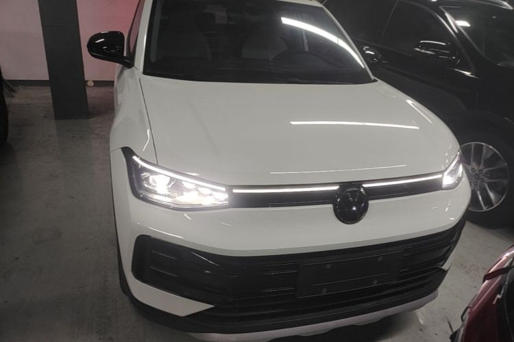 Volkswagen Tharu 2025 image de voiture #3