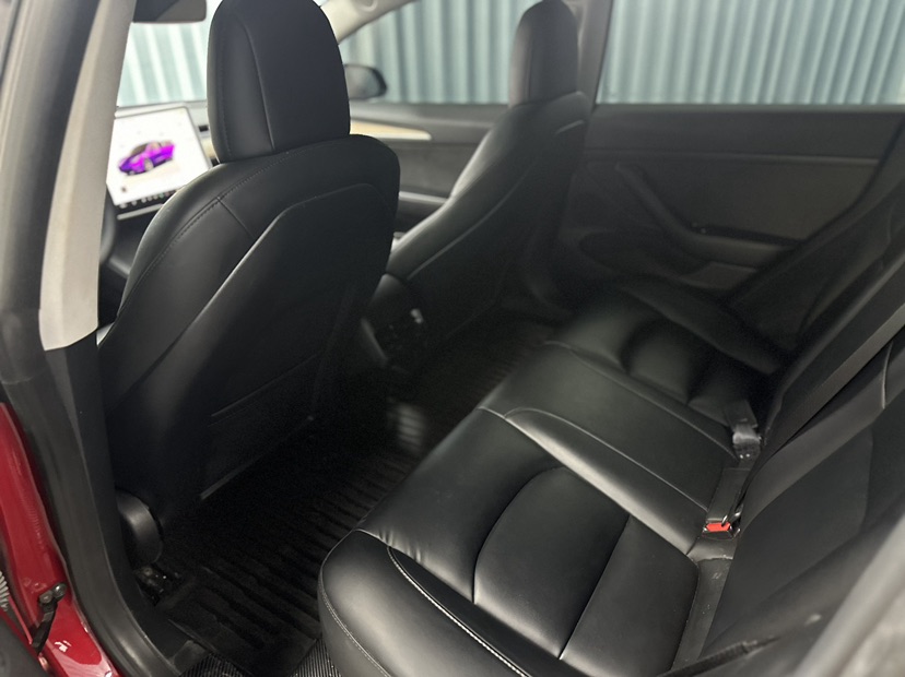 Tesla Model 3 2023 car image #9