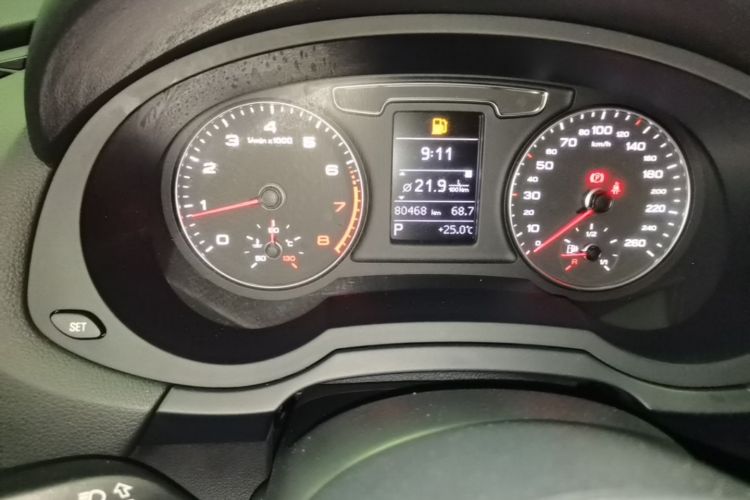 Audi Q3 2017 #12 Audi Q3 2017 car image #12