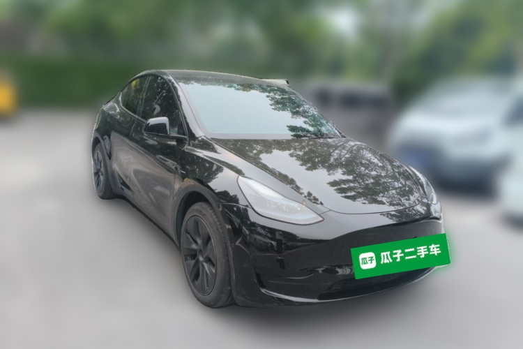 Tesla Model Y 2024 #3 Tesla Model Y 2024 immagine di auto #3