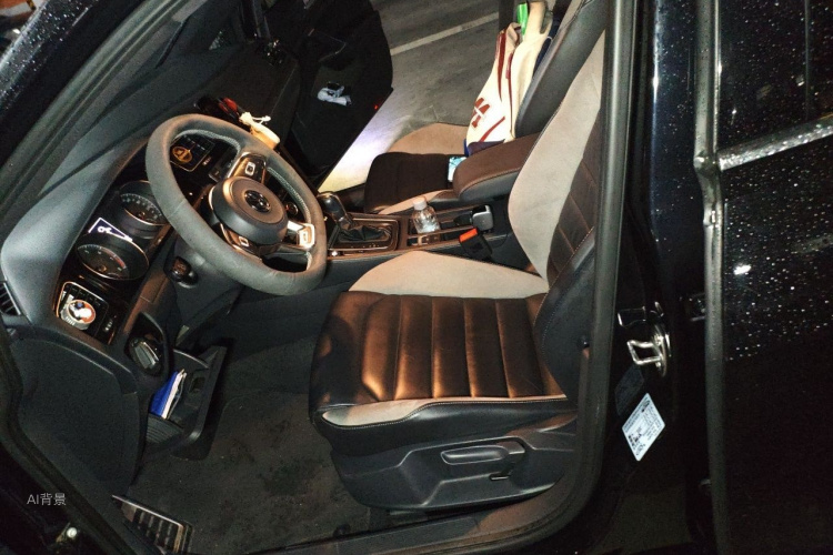 Volkswagen Golf 2017 car image #17