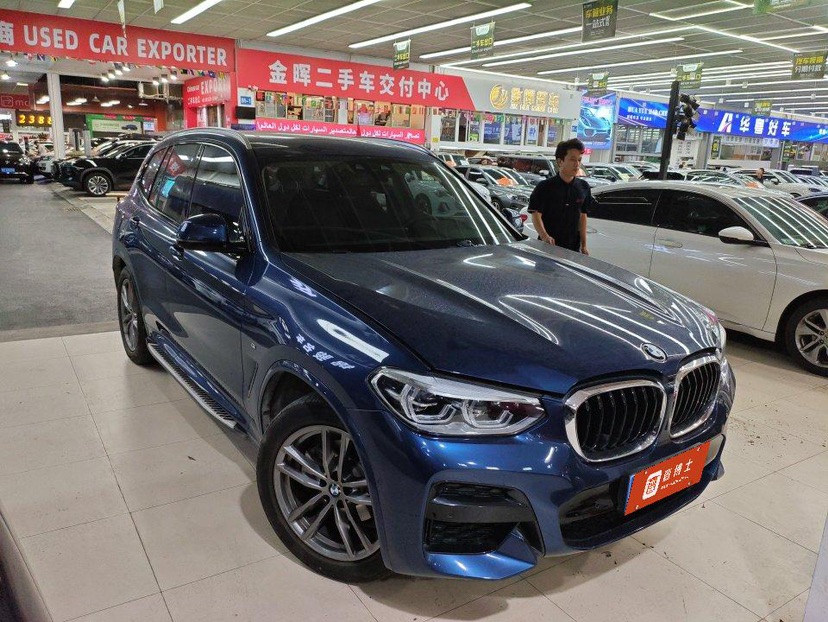 BMW X3 2019 car image #2
