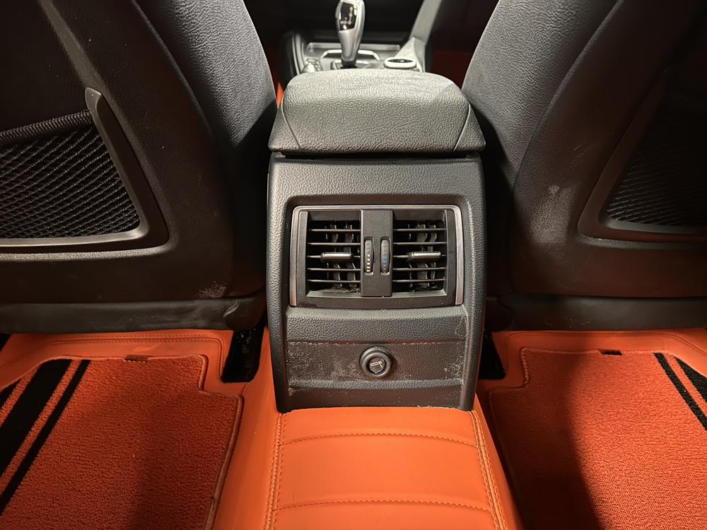 BMW 3 Series 2017 car image #12