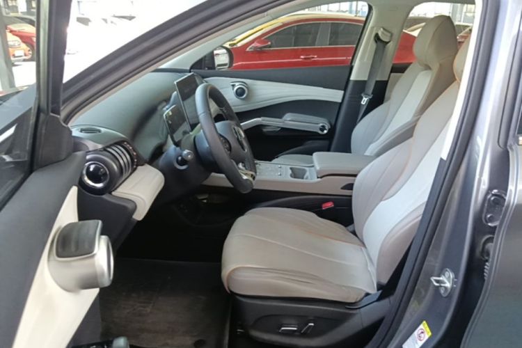 BYD Yuan Plus 2023 immagine di auto #15