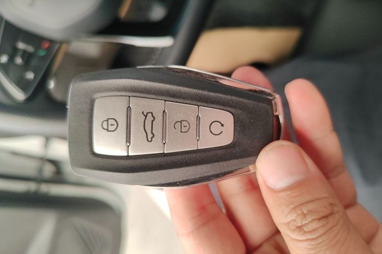 GEELY Binray 2024 car image #9