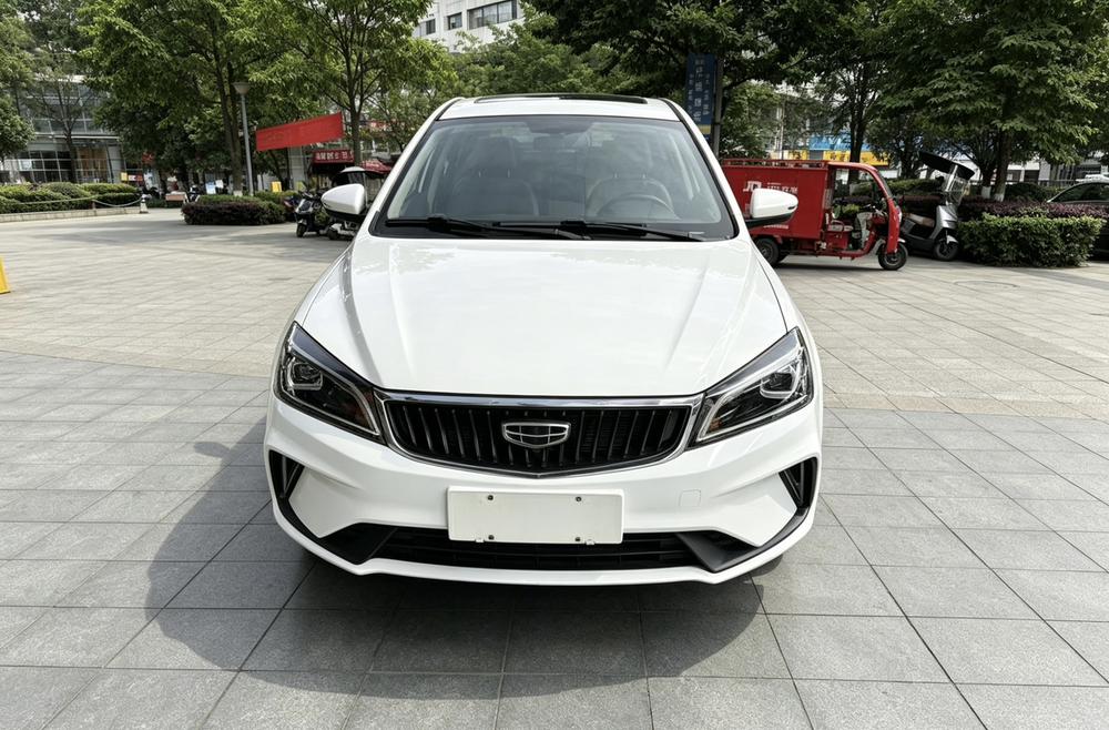 GEELY Emgrand 2020 #2 GEELY Emgrand 2020 car image #2
