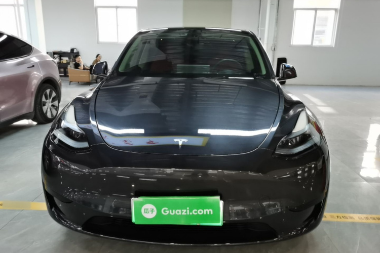 Tesla Model Y 2024 #3 Tesla Model Y 2024 car image #3