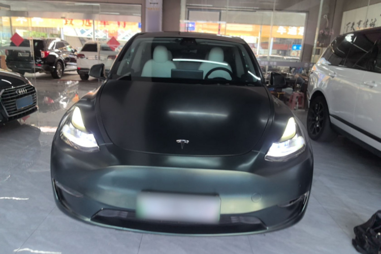 Tesla Model Y 2021 car image #3