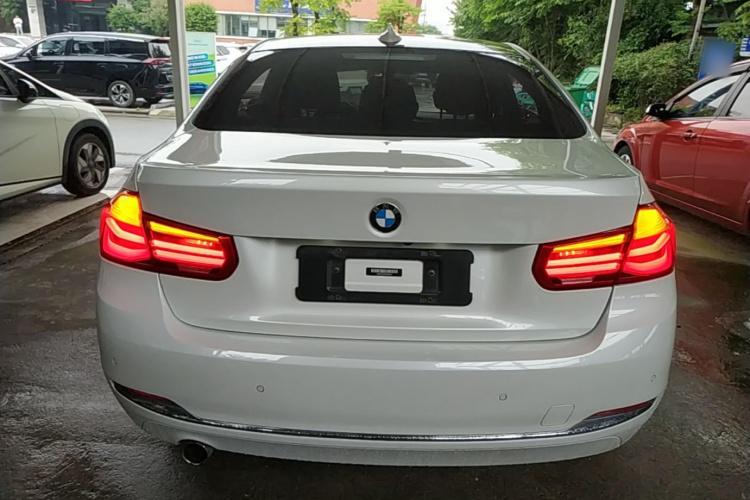 BMW 3 Series 2016 #4 BMW 3 Series 2016 car image #4