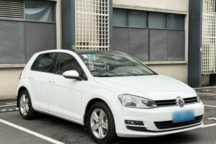 Volkswagen Golf 2016 car image #6