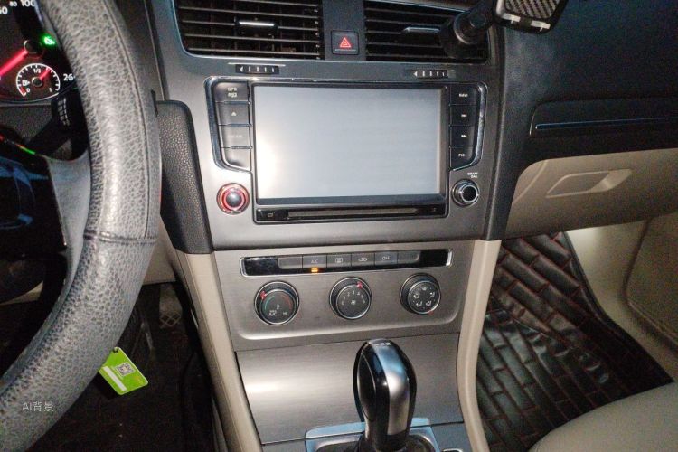 Volkswagen Golf 2014 car image #15