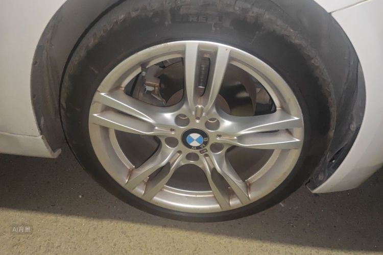 BMW 3 Series 2018 car image #9