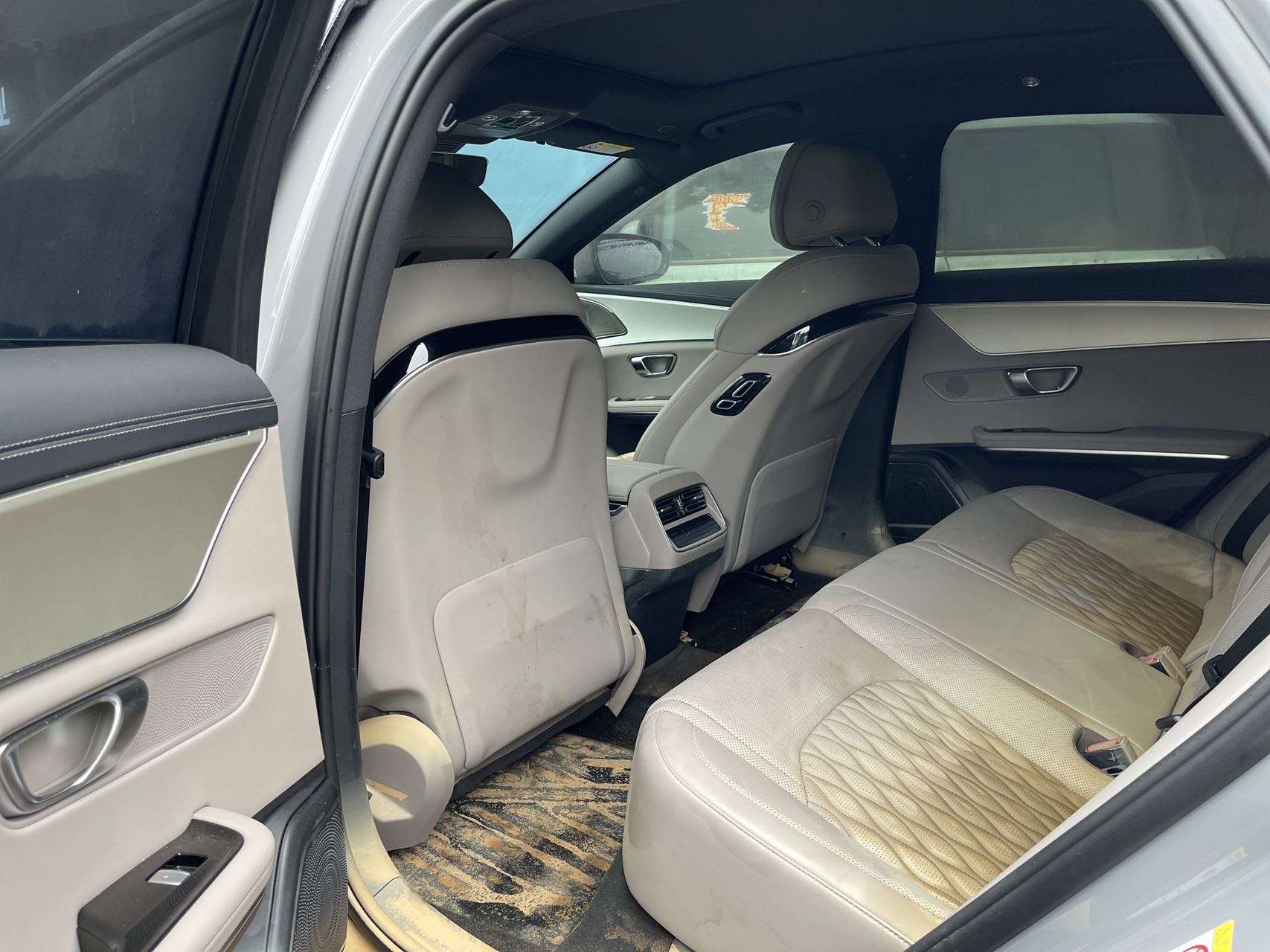 BYD Han 2024 صورة سيارة #5