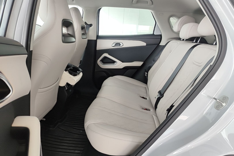 BYD YuanUP 2026 car image #17