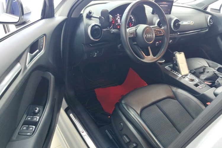 Audi A3 2020 car image #16