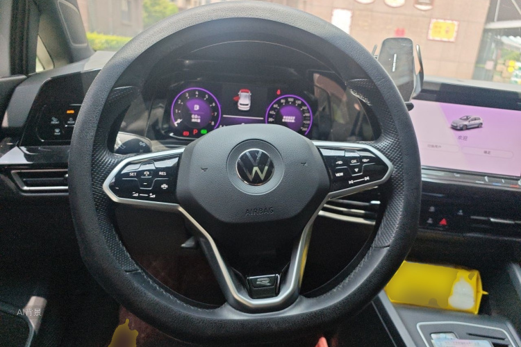 Volkswagen Golf 2020 car image #12