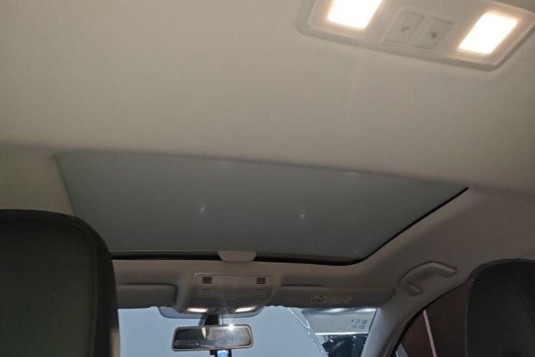 Volkswagen Golf 2019 car image #18