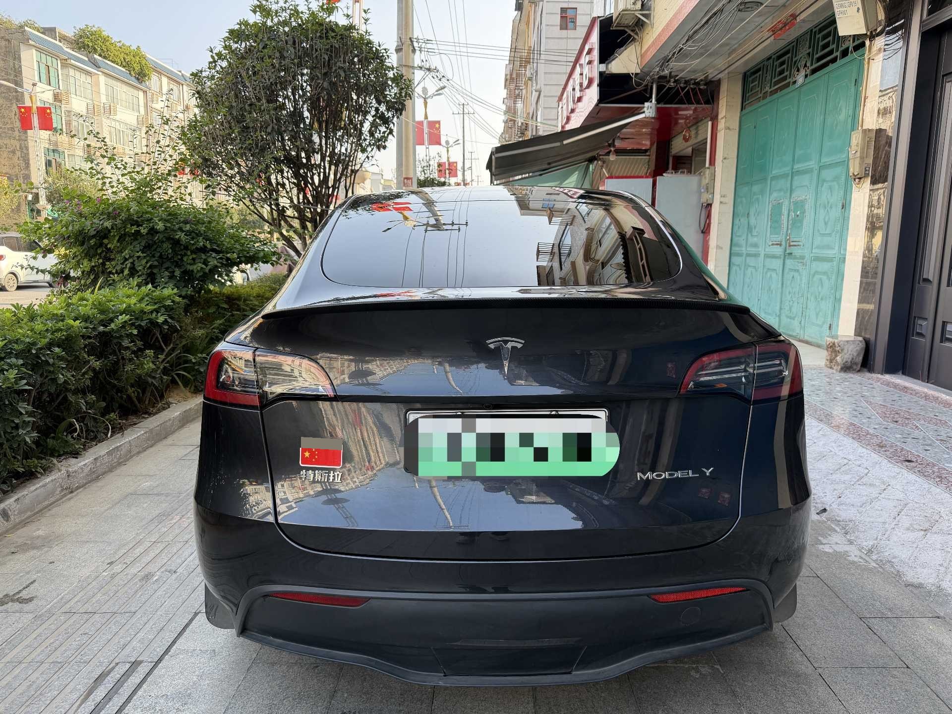 Tesla Model Y 2024 #2 Tesla Model Y 2024 car image #2
