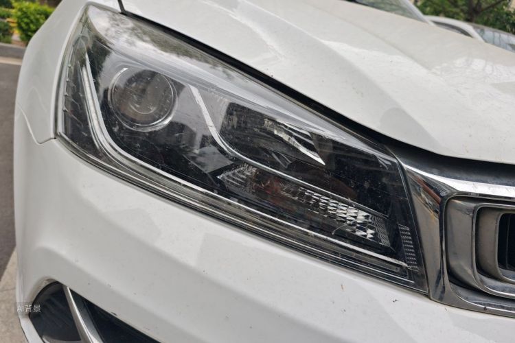 GEELY Emgrand 2019 #8 GEELY Emgrand 2019 car image #8