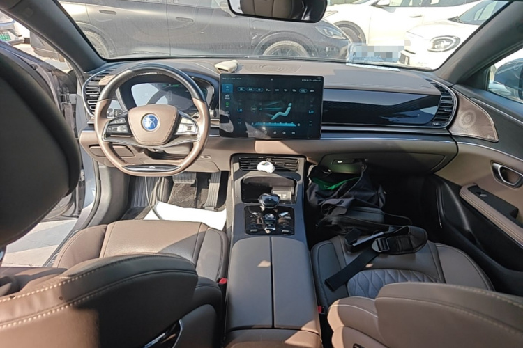 BYD Han 2021 car image #10