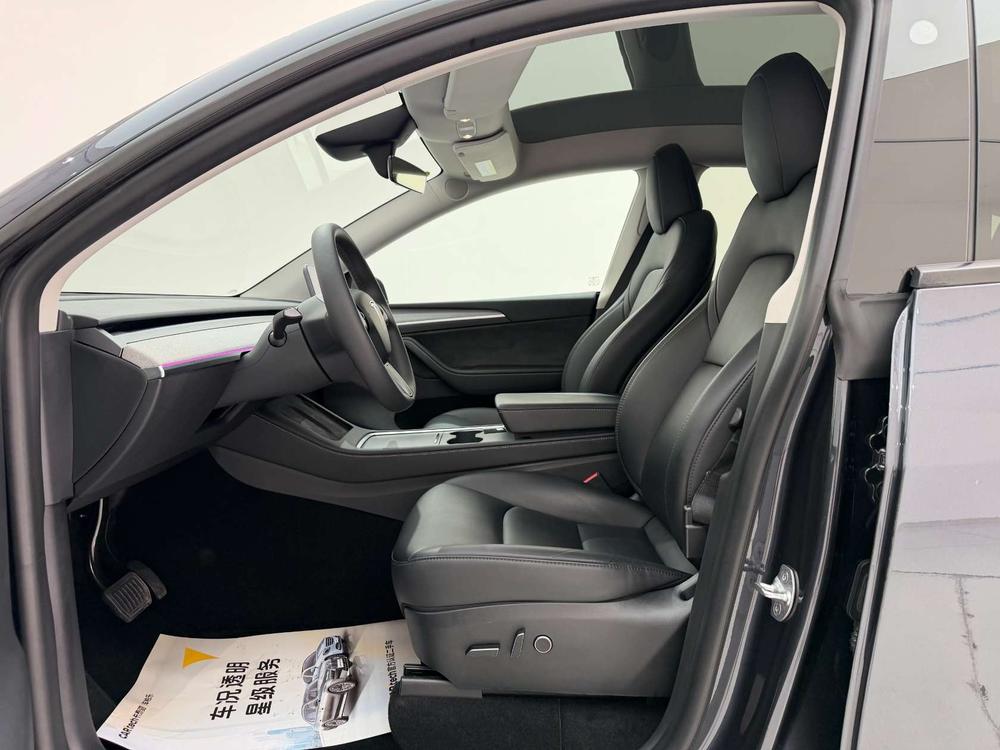 Tesla Model Y 2024 #20 Tesla Model Y 2024 car image #20