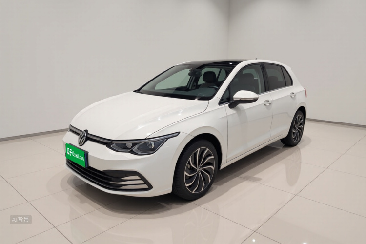 Volkswagen Golf 2022 car image #2