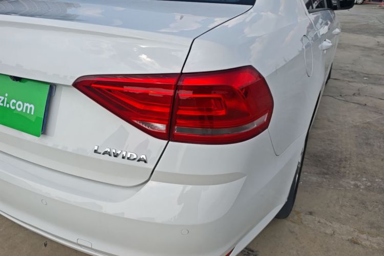 Volkswagen Lavida 2018 car image #8