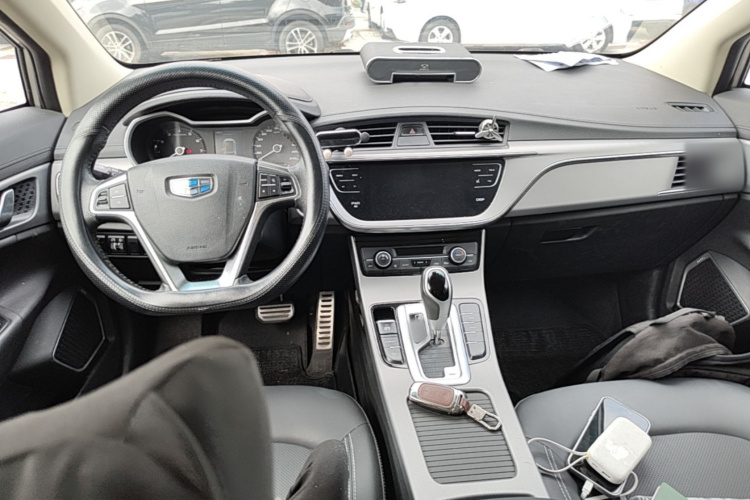 GEELY Emgrand GS 2018 car image #10