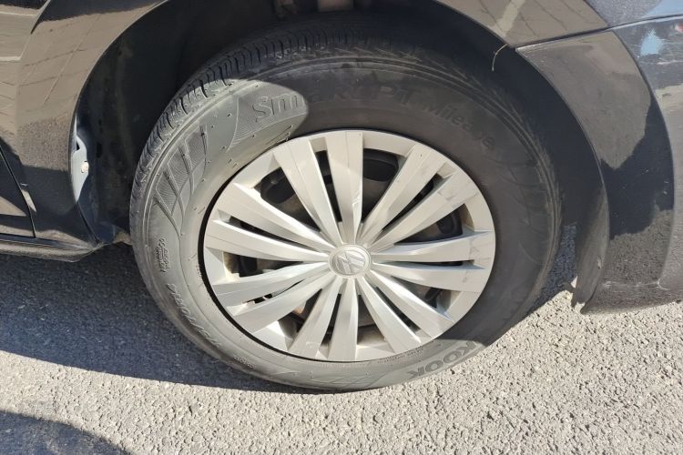 Volkswagen Santana 2016 car image #9