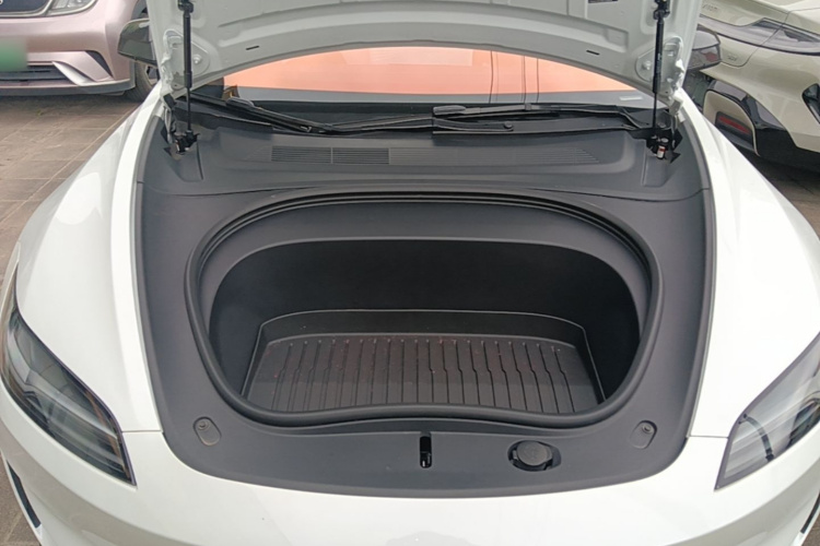 Tesla Model 3 2024 #20 Tesla Model 3 2024 car image #20