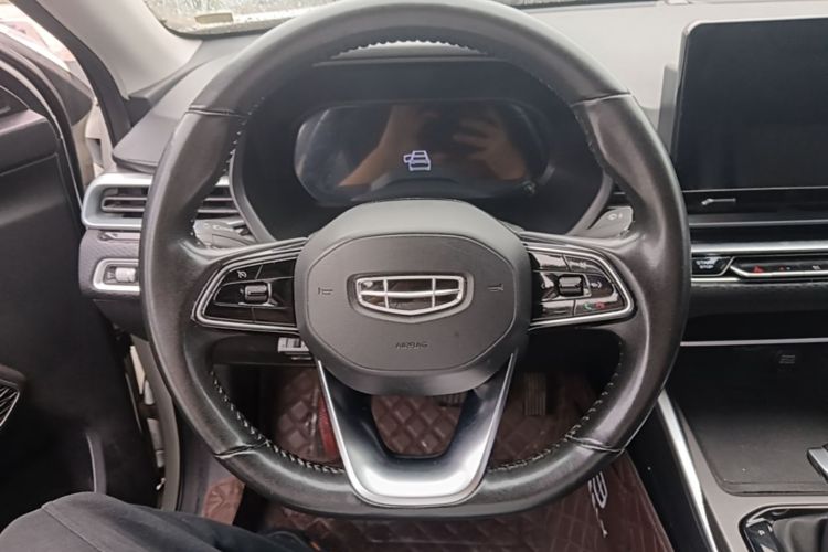 GEELY Emgrand 2022 car image #11