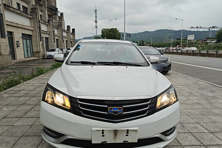 GEELY Emgrand 2016 car image #3