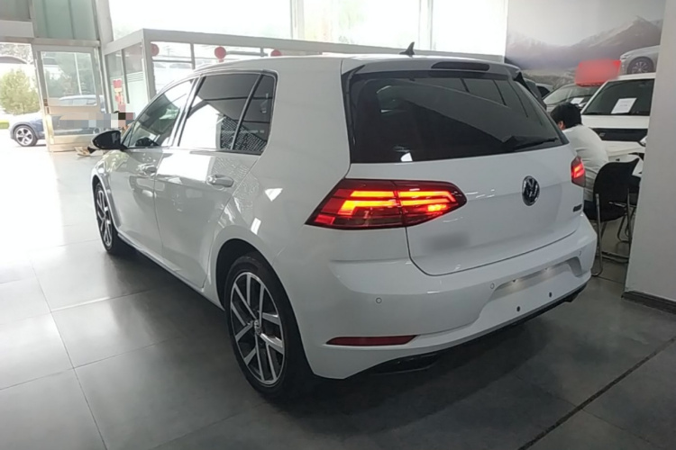 Volkswagen Golf 2020 #5 Volkswagen Golf 2020 car image #5