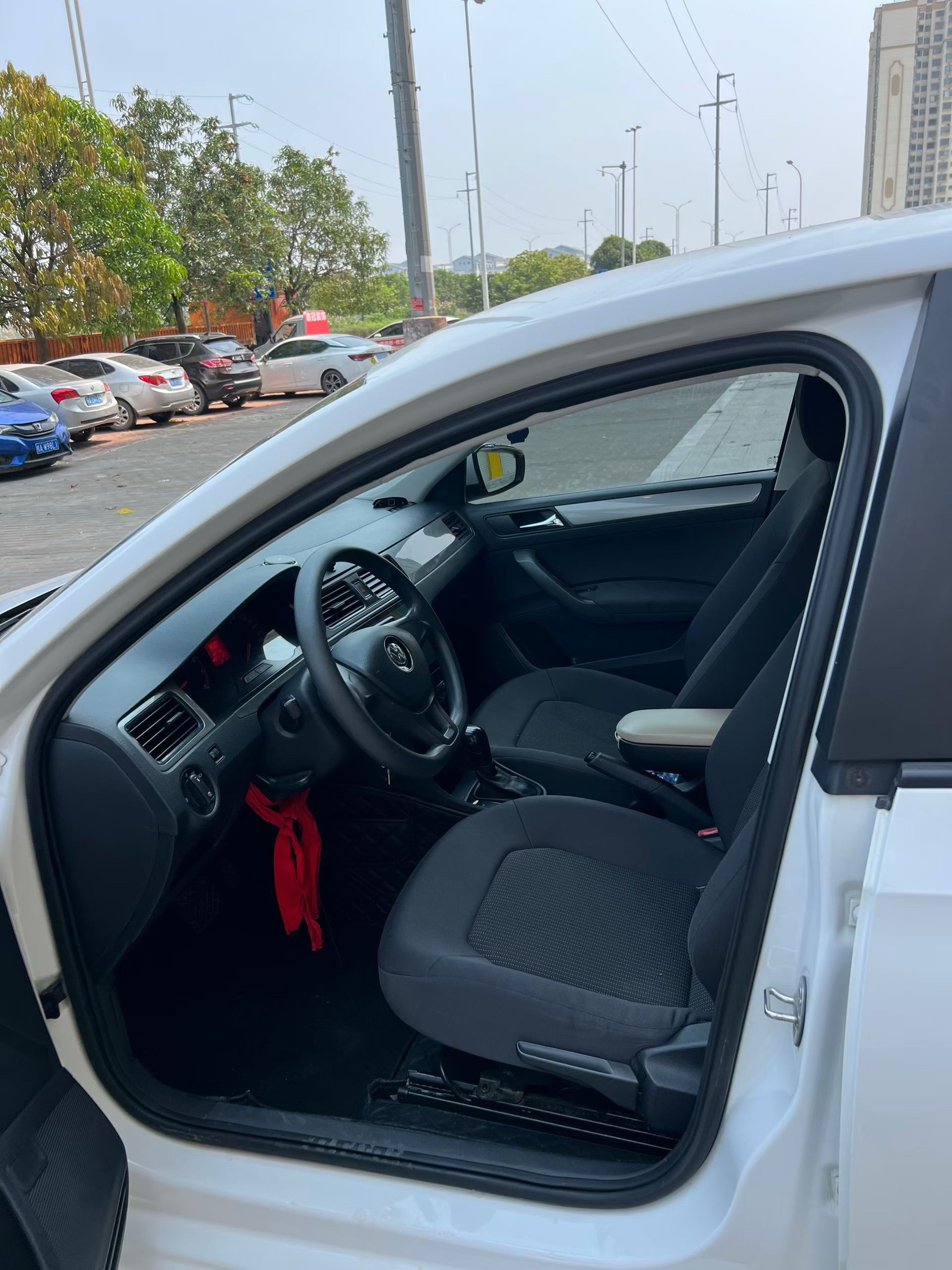 Volkswagen Santana 2016 car image #4