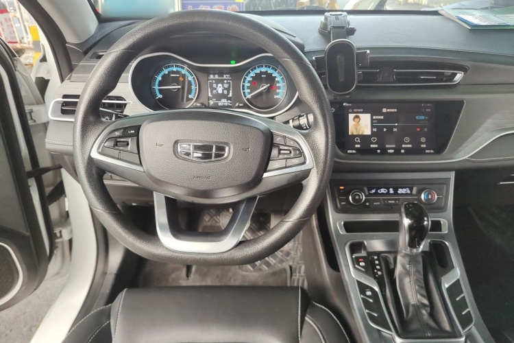 GEELY Emgrand 2021 car image #15