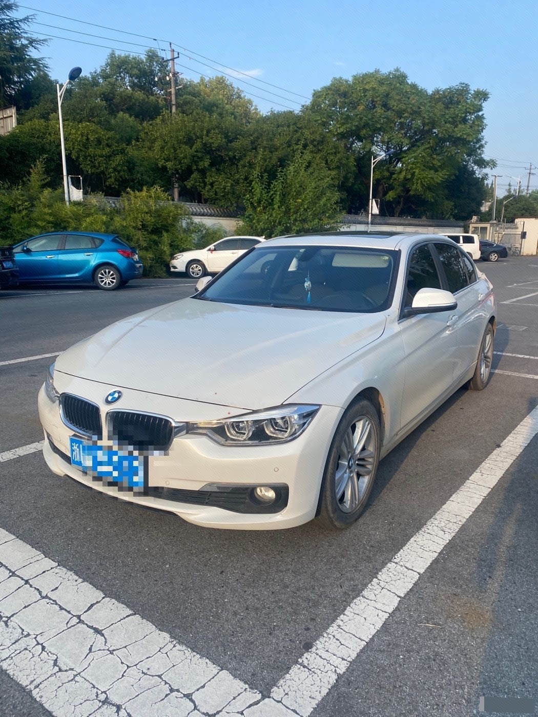 BMW 3 Series 2017 BMW 3 Series 2017 car image