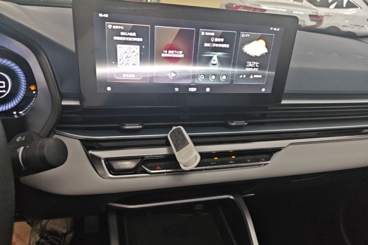 GEELY Emgrand 2022 #13 GEELY Emgrand 2022 car image #13