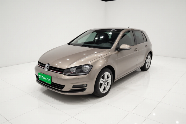 Volkswagen Golf 2014 car image #2