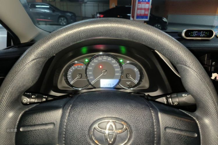 Toyota Corolla 2018 immagine di auto #13