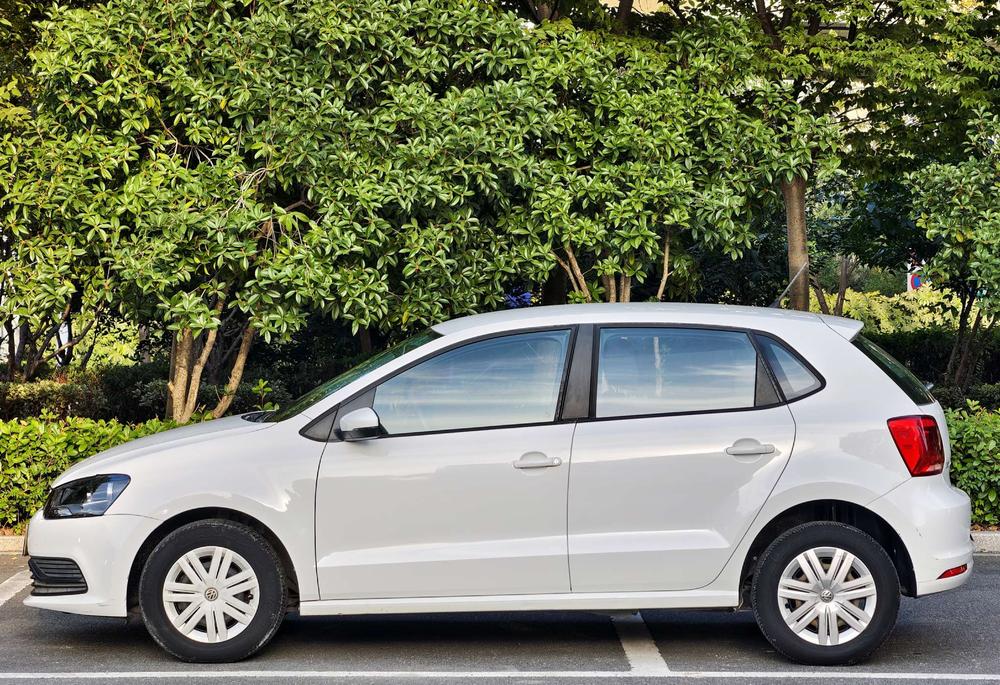 Volkswagen Polo 2017 car image #4