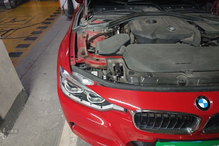 BMW 3 Series 2018 car image #8
