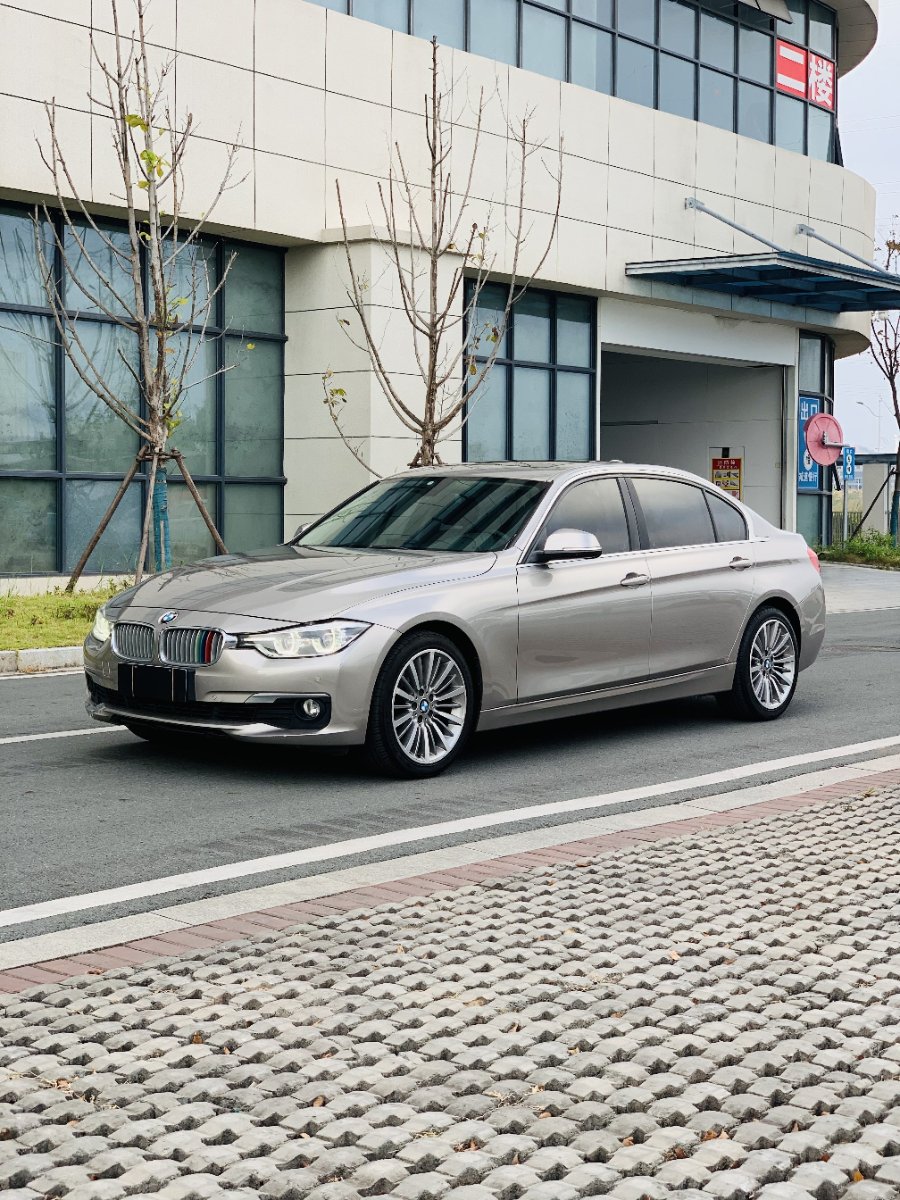 BMW 3 Series 2019 BMW 3 Series 2019 صورة سيارة