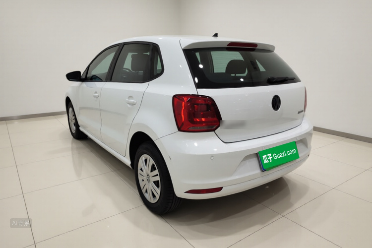 Volkswagen Polo 2018 car image #5