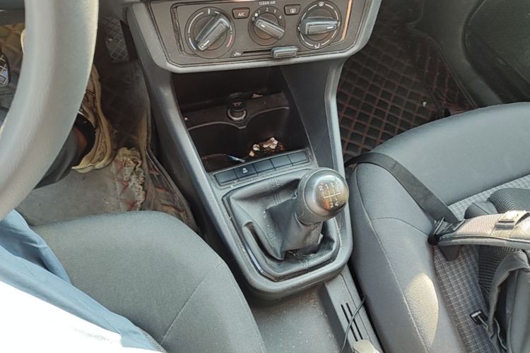 Volkswagen Santana 2019 #14 Volkswagen Santana 2019 car image #14