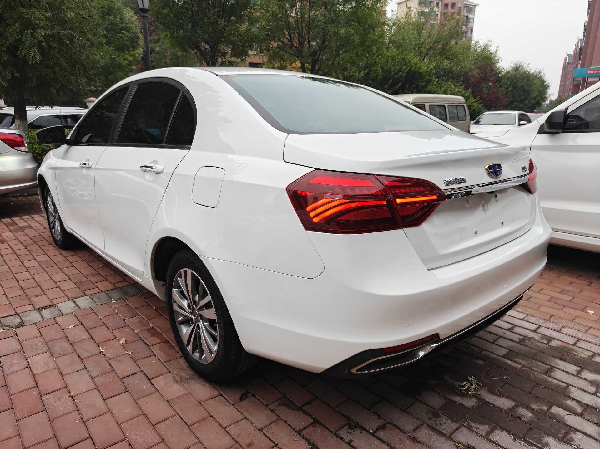 GEELY Emgrand 2018 #9 GEELY Emgrand 2018 imagen de coche #9